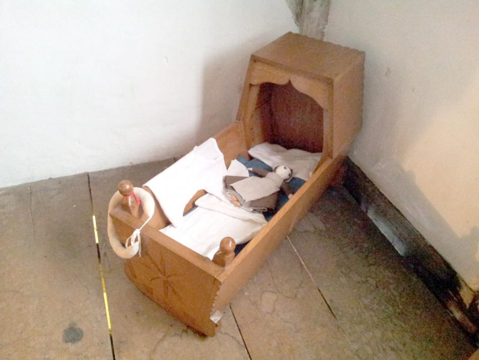  A simple cradle.
