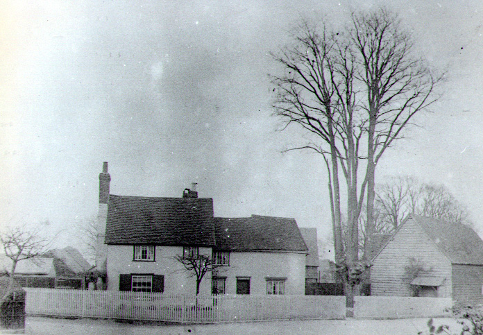 1920s Elm Tree Farm, situated on the corner of Hambridge Way with the Elm trees. In the 1890 auction at the Sun Hotel, Hitchin, this farm was bought by Francis Gurney from Stafford Allen and run by the Gurney family. It was described as: “Well situate (sic) in one of the best positions in the village of Pirton. The house contains seven bedrooms, dining room, drawing room, kitchen, store-room, cool dairy and wash house. The farm has a large cattle yard with entrance from the road, numerous farm buildings and several valuable enclosures of excellent pasture and arable land of about 99 acres 0 roods 19 poles.”